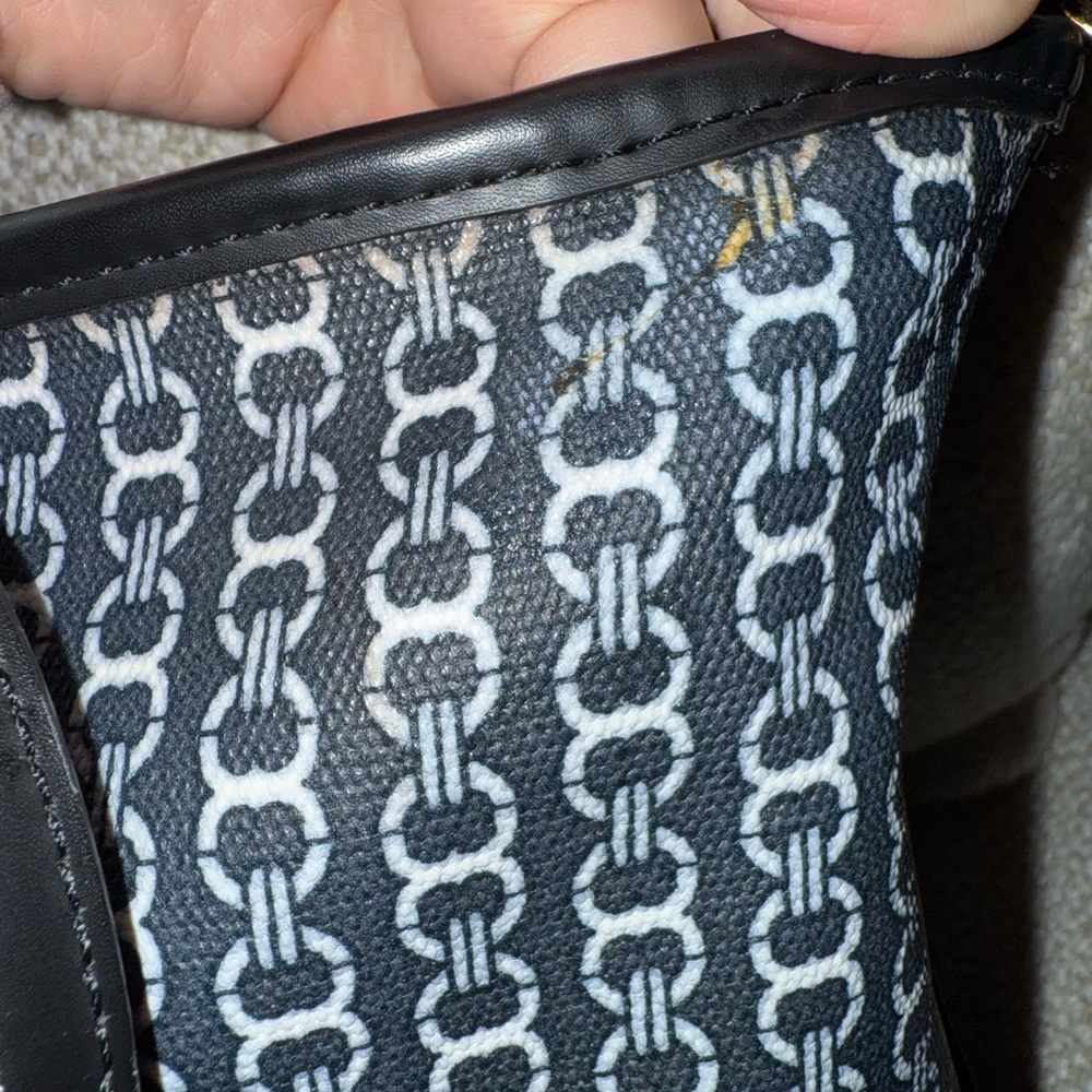 Tory Burch - Gemini Tote - Picture 12 of 13